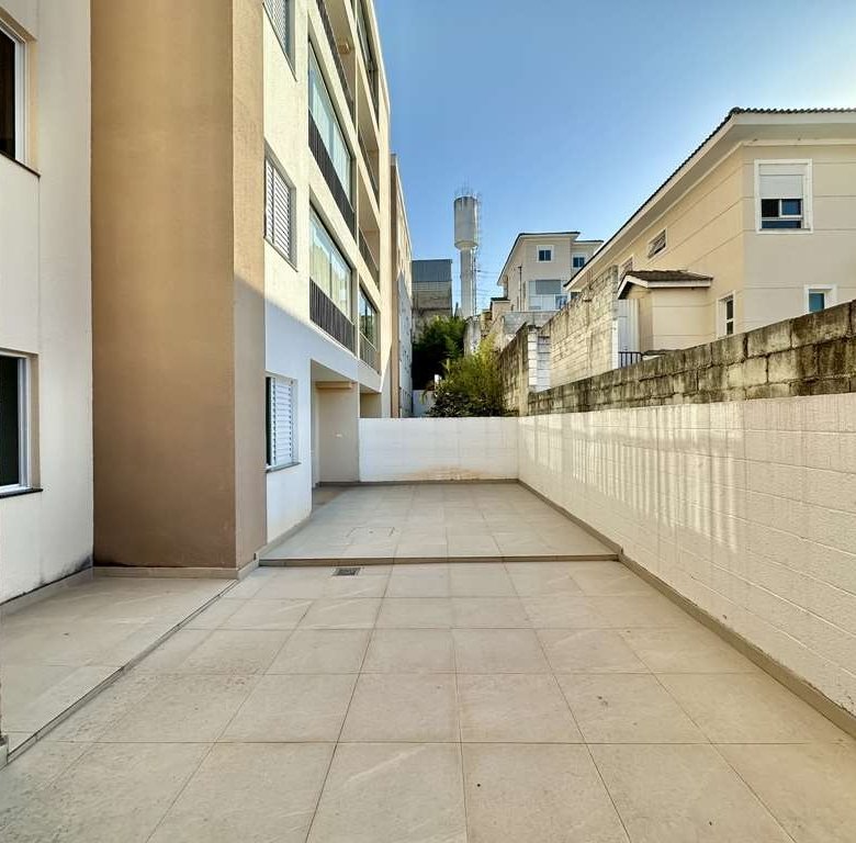 Apartamento Garden térreo com quintal privativo Edifício Monaco