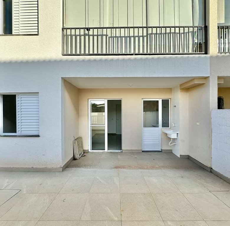 Apartamento Garden térreo com quintal privativo Edifício Monaco